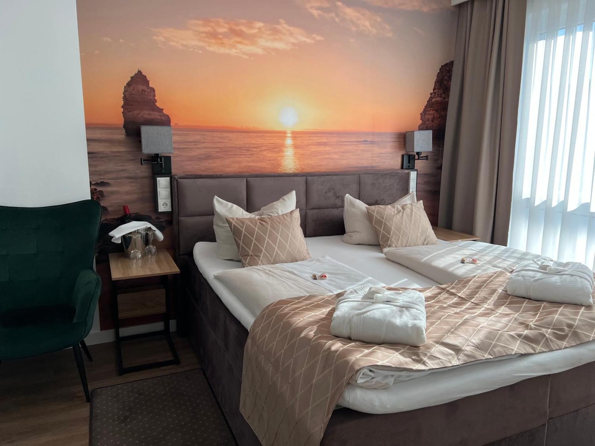 Hotel Ammerlaender Hof Вестерштеде Экстерьер фото